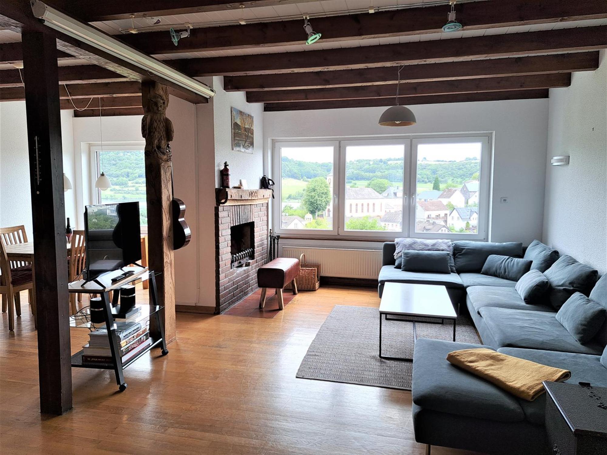Haus Mit Idyllischem Seeblick Ferienhaus